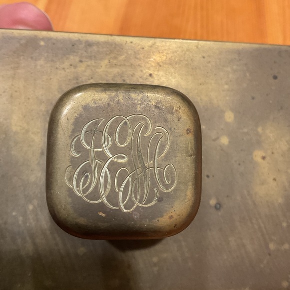 ANTIQUE BRASS ROCKER BLOTTER VICTORIAN MONOGRAM INK BLOTTER - Picture 5 of 12